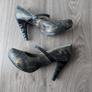 BKE Mary Jane Platform Heels